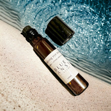 Load image into Gallery viewer, Revitalising eye serum