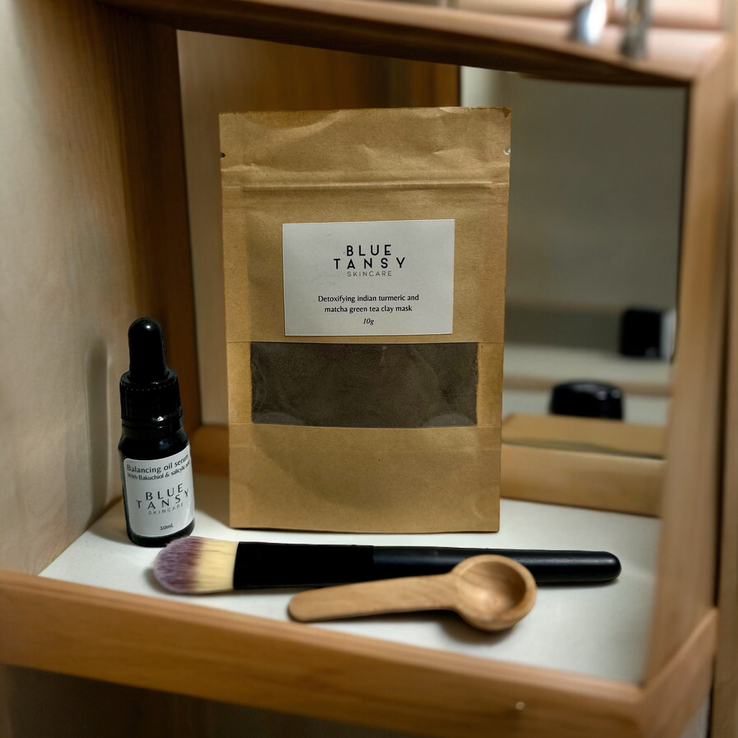 Detoxifying clay mask